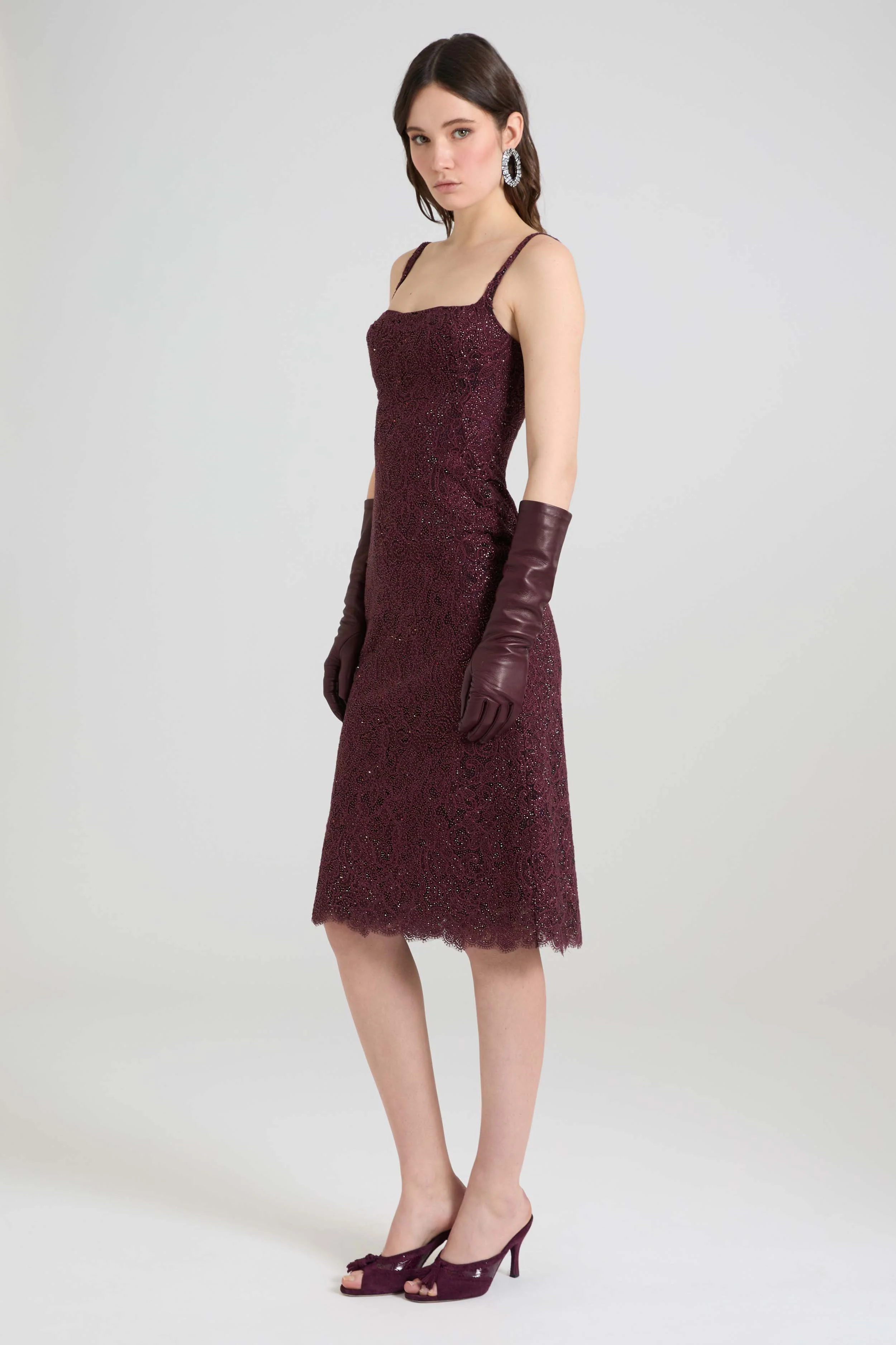 Below-the-knee sheath dress in rebrodé lace with scalloped hem - Image 2
