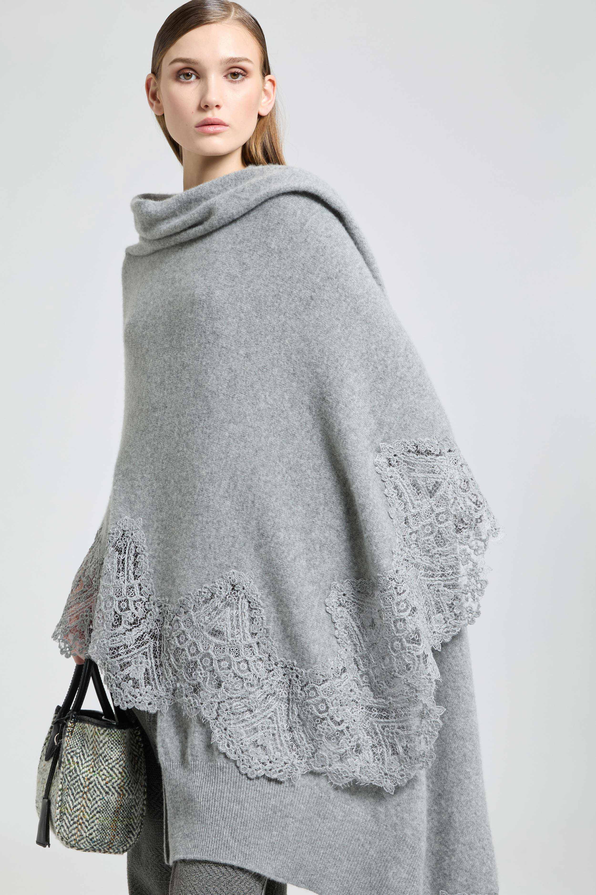Cashmere Stole with Wool Lace Trim - Image 3