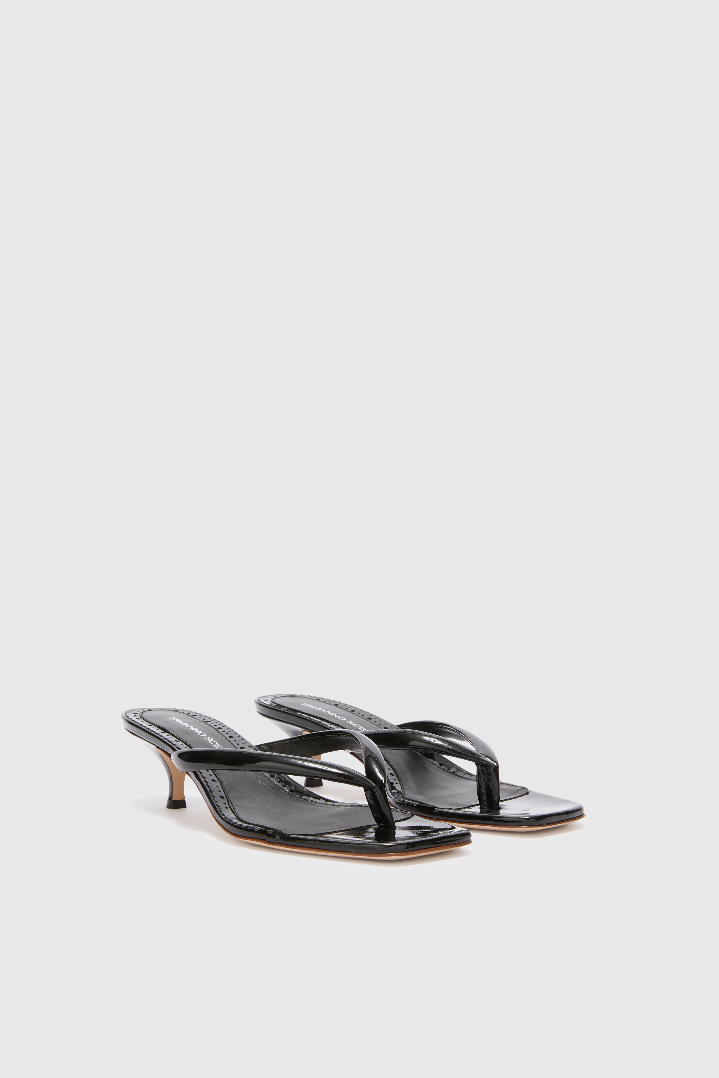 Chic thong sandal with 5 cm heel - Image 2