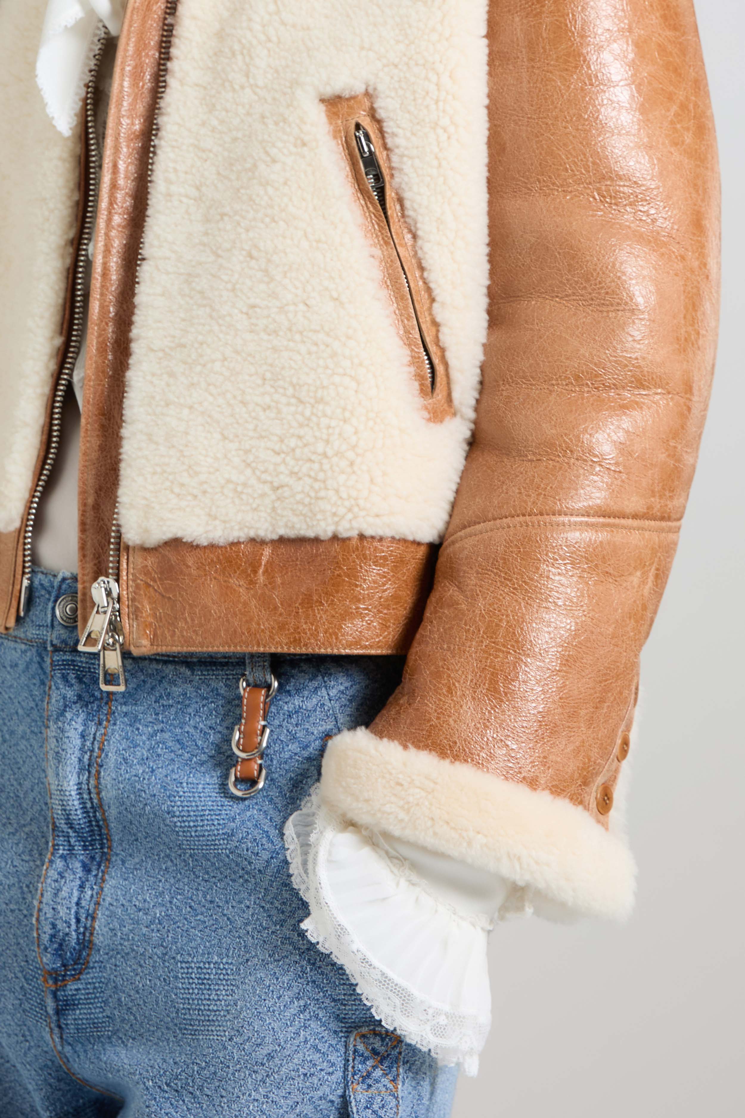 Cropped aviator shearling jacket with waxed finish - Image 4