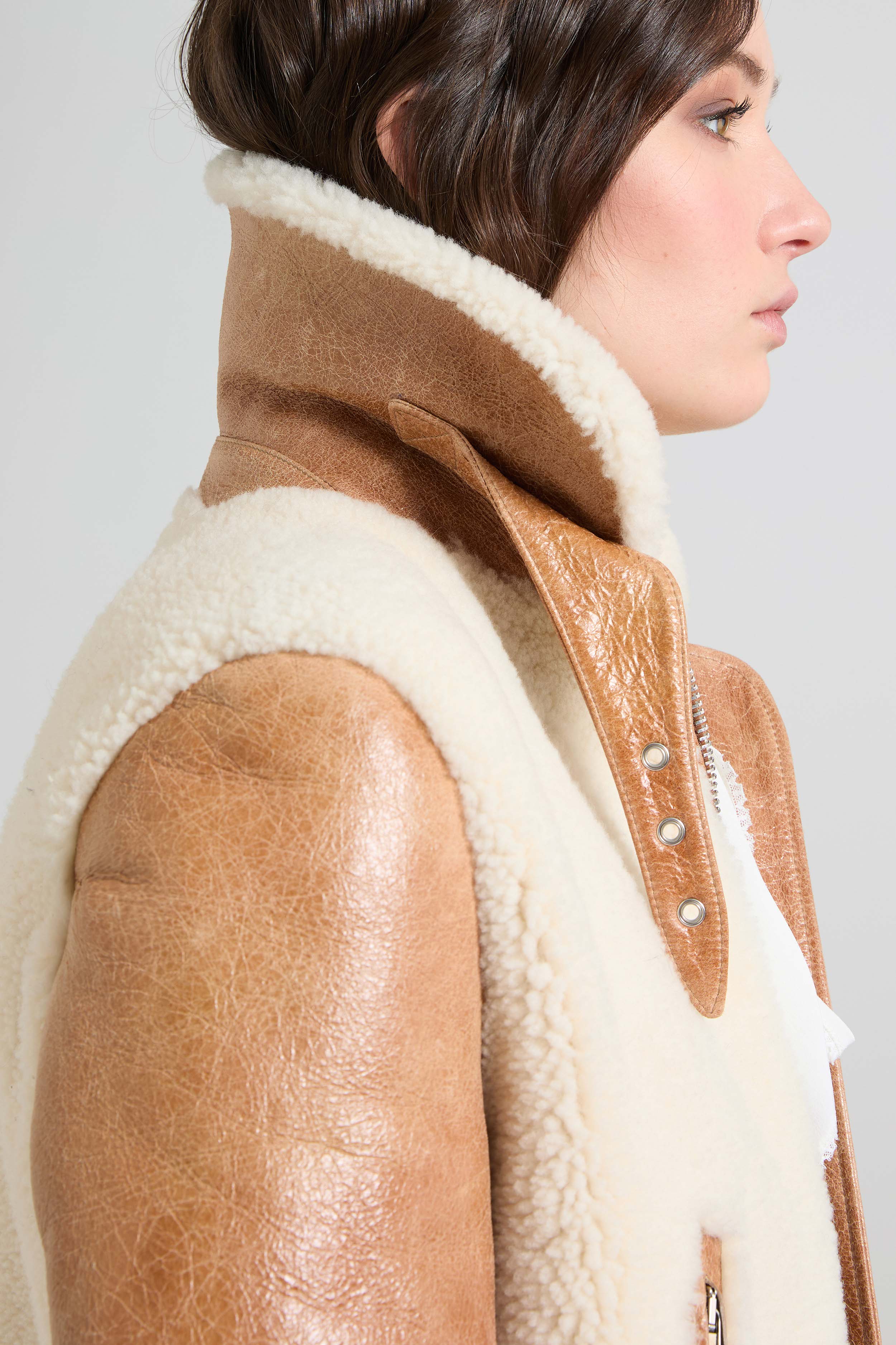 Cropped aviator shearling jacket with waxed finish - Image 6