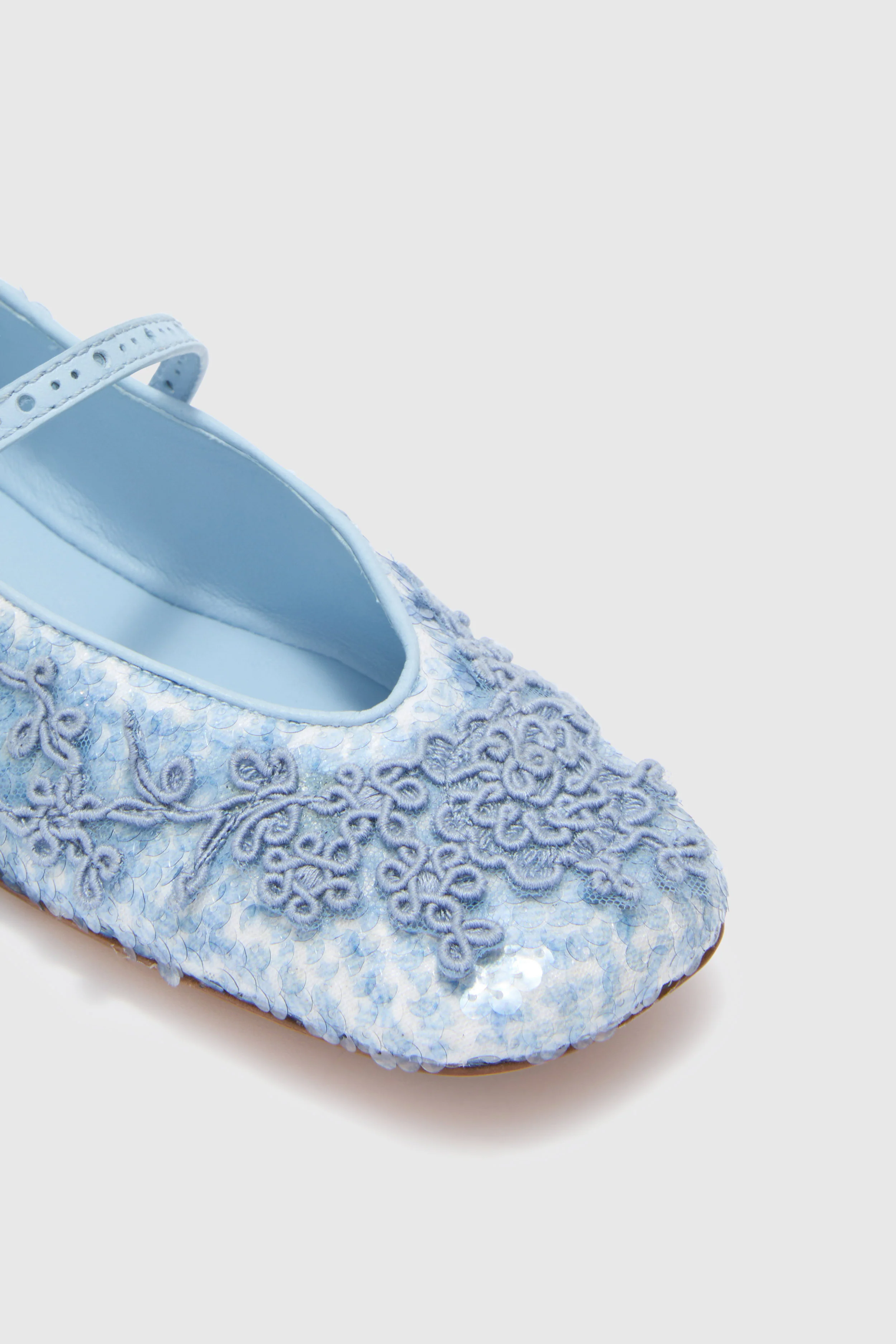 Embroidered ballerina with sequins and lace - Image 4
