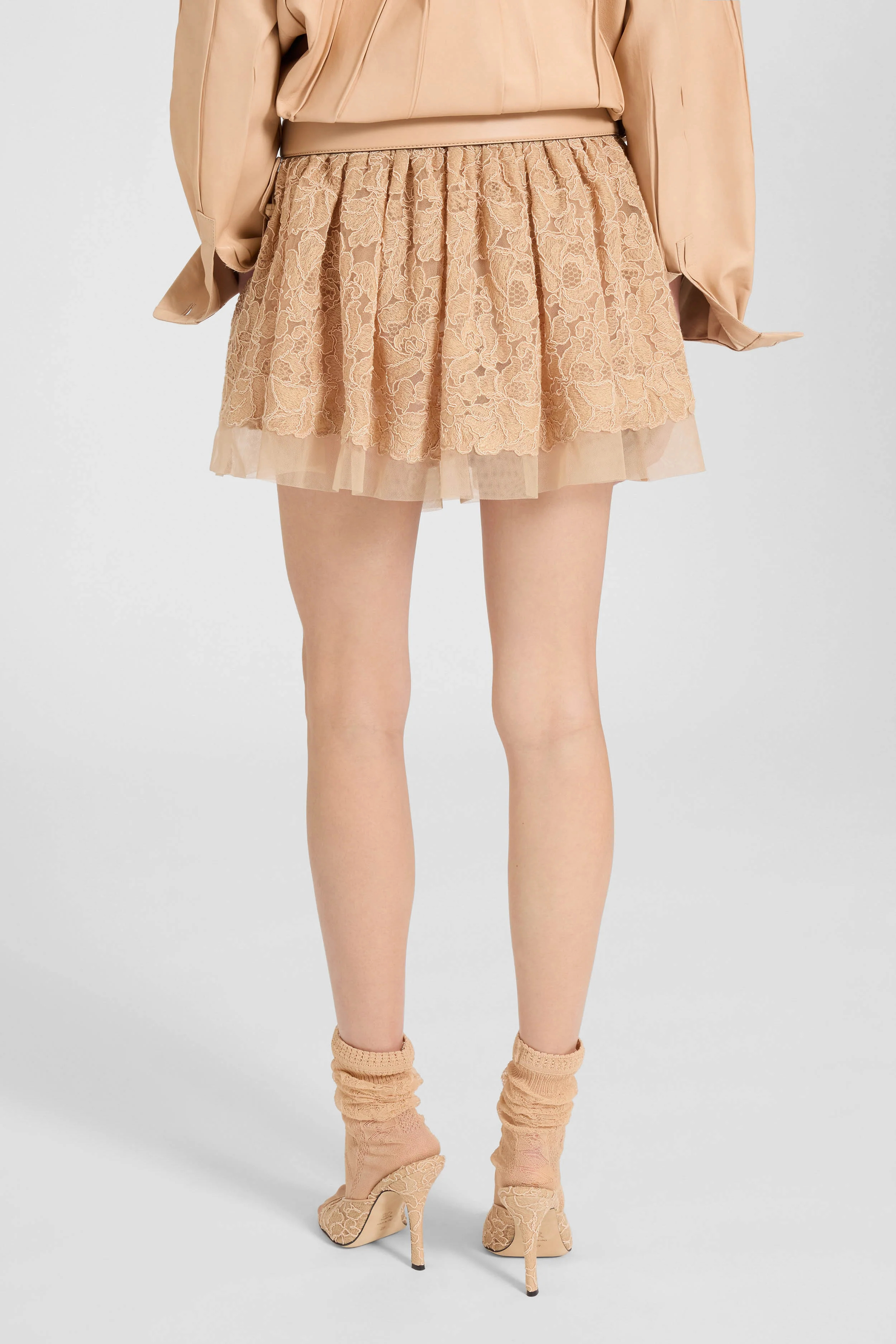 Embroidered tulle mini skirt with hand-made rose crown - Image 5
