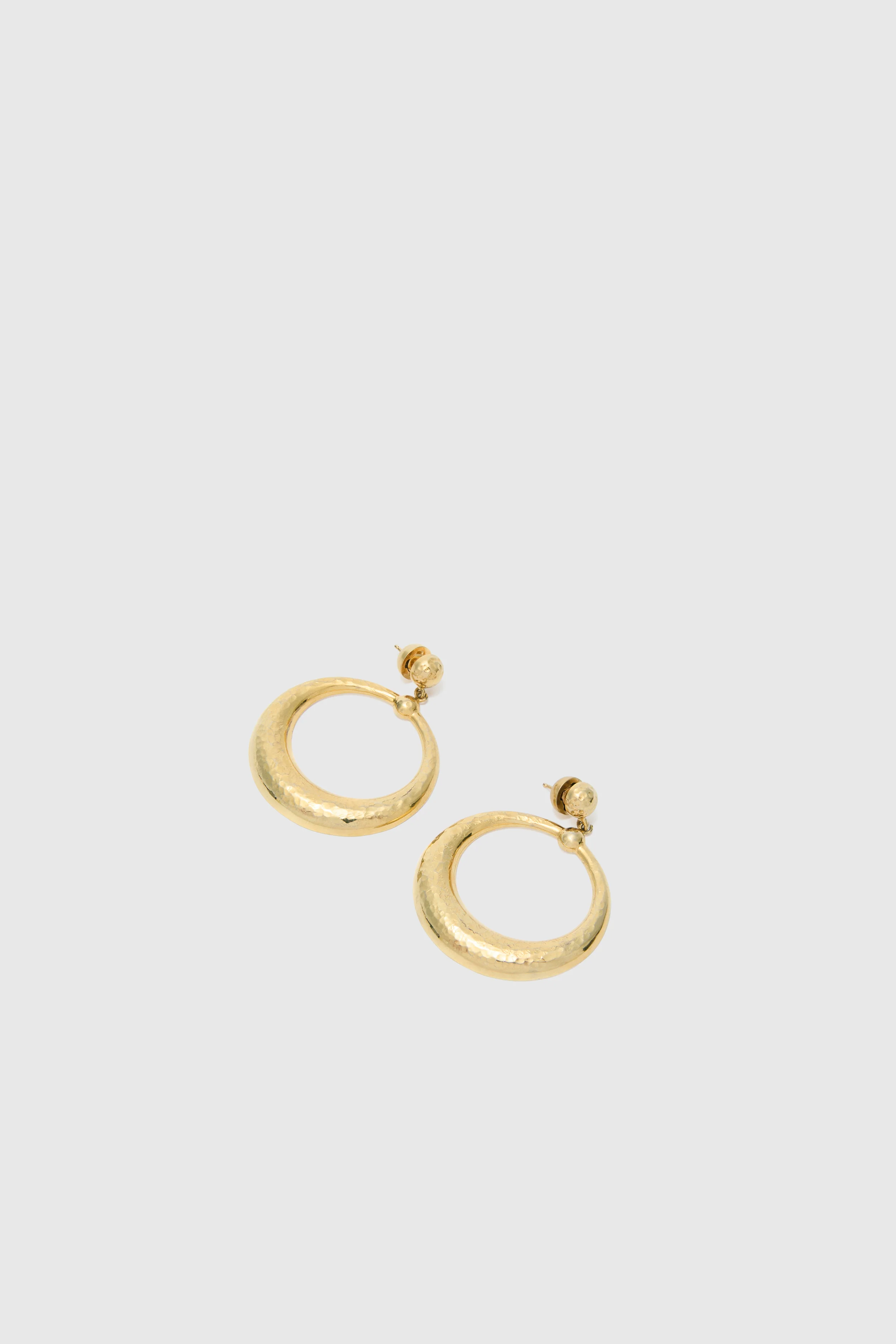 Gold circle earrings - Image 3