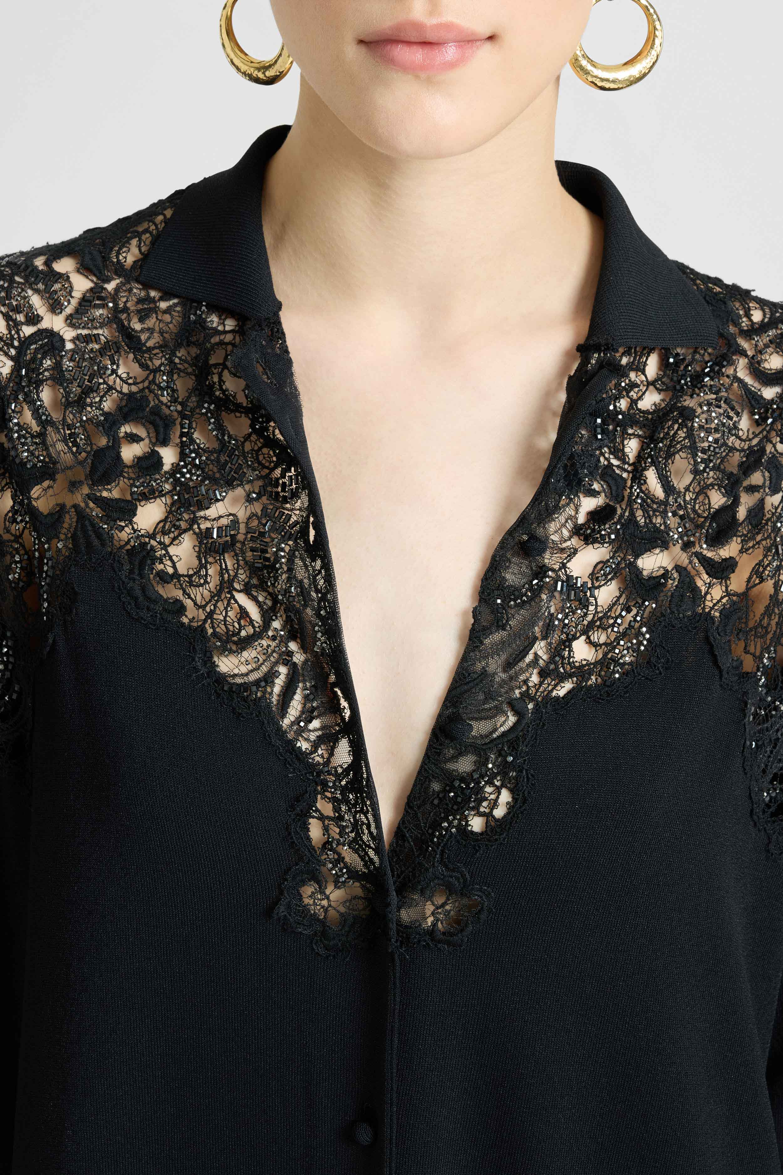 Long chemisier in viscose with lace appliqués and tone-on-tone crystals - Image 4