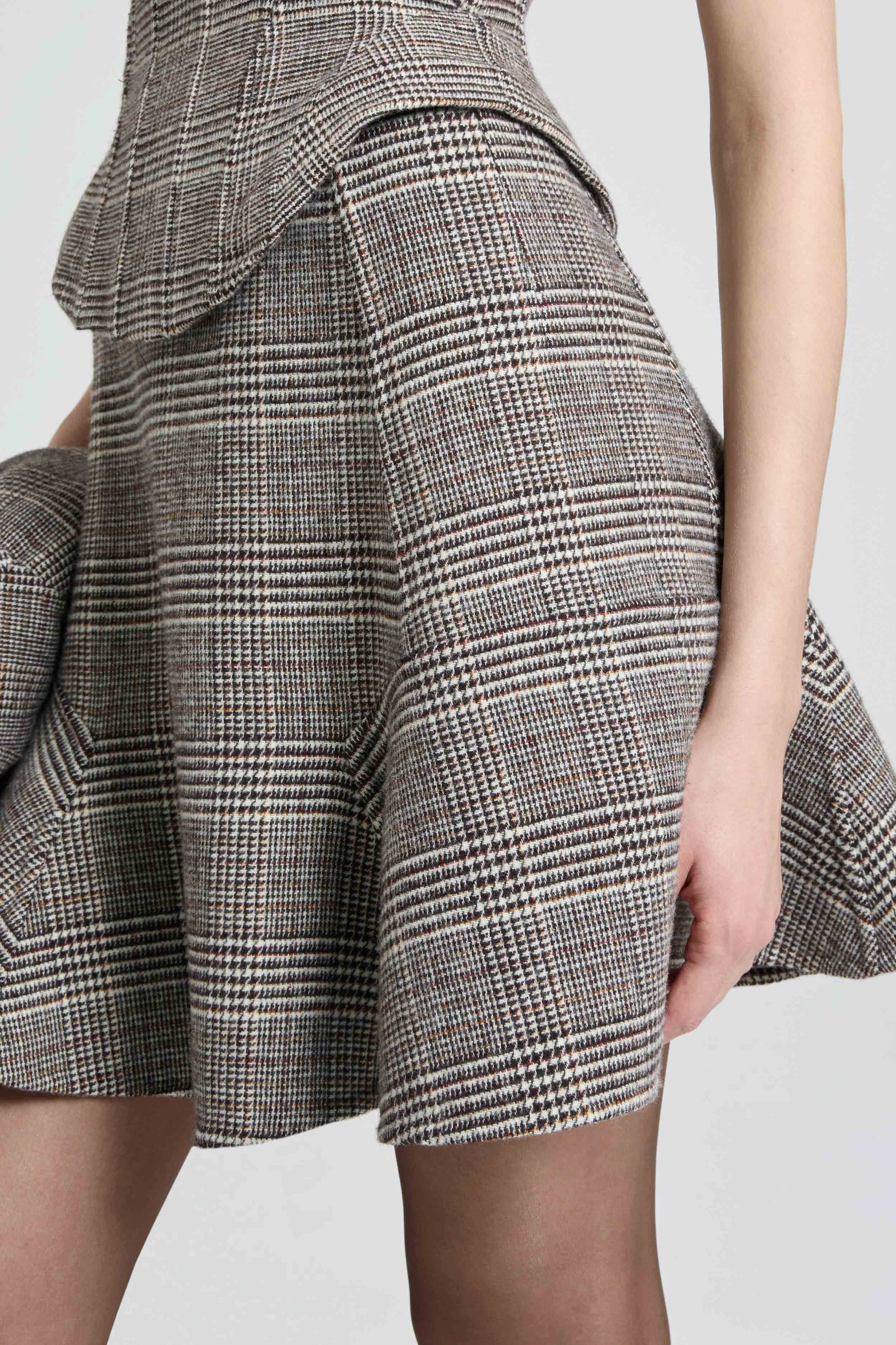 Mini skirt in double-faced wool with Prince of Wales pattern - Image 5