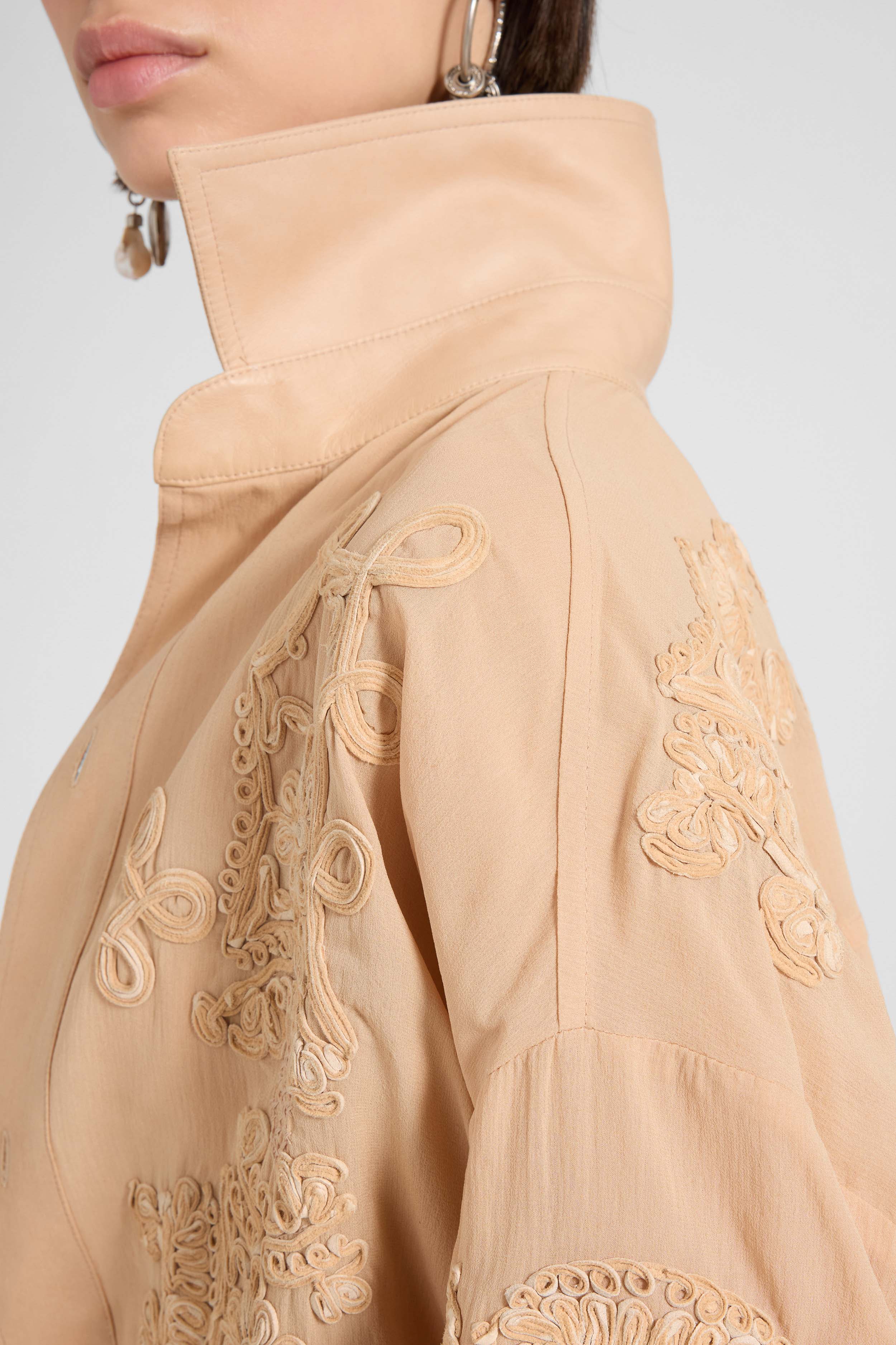 Shirt jacket in georgette bonded with chiffon with “maiolica” embroidery - Image 5