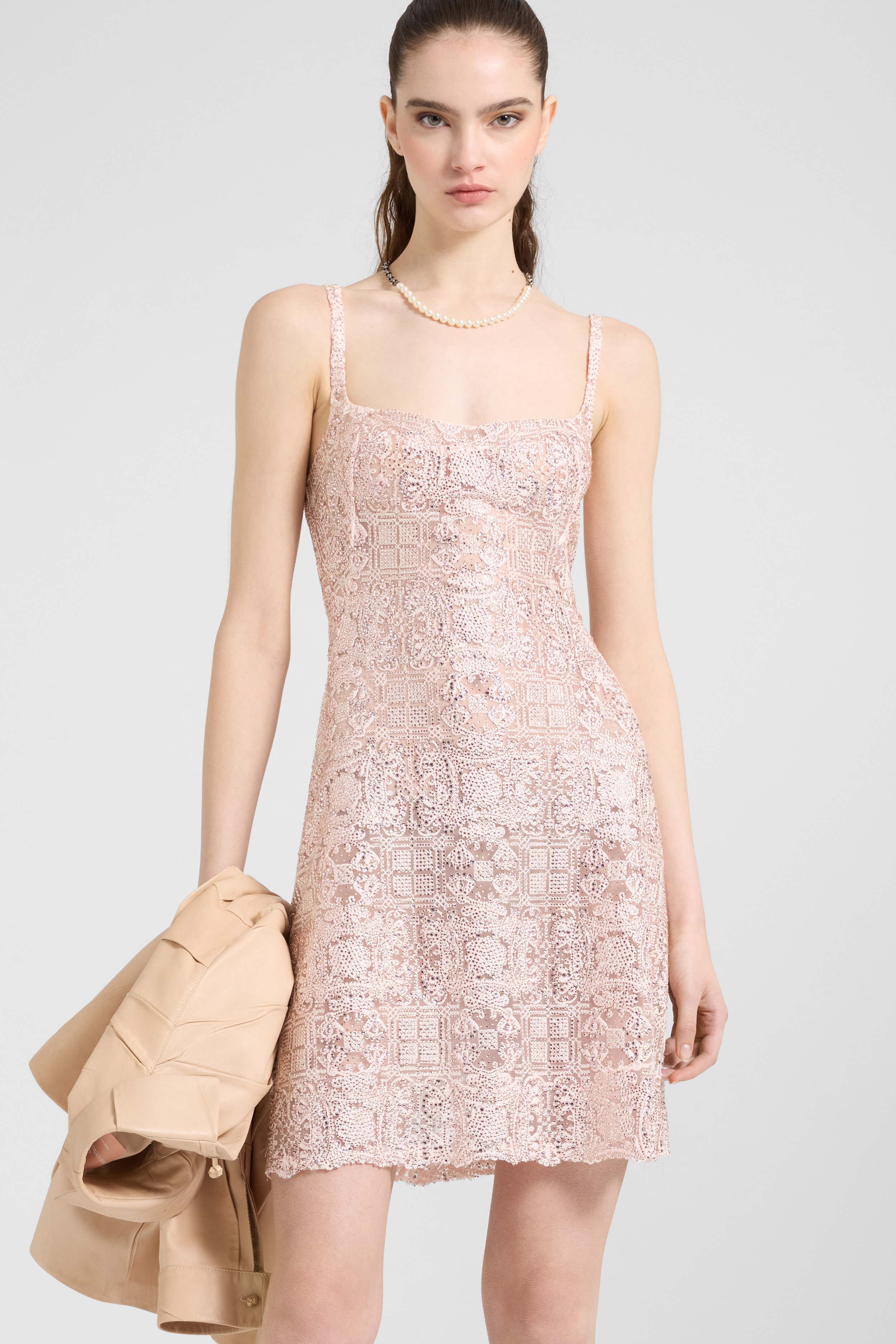 Short dress in maiolica lace with crystals - Image 5