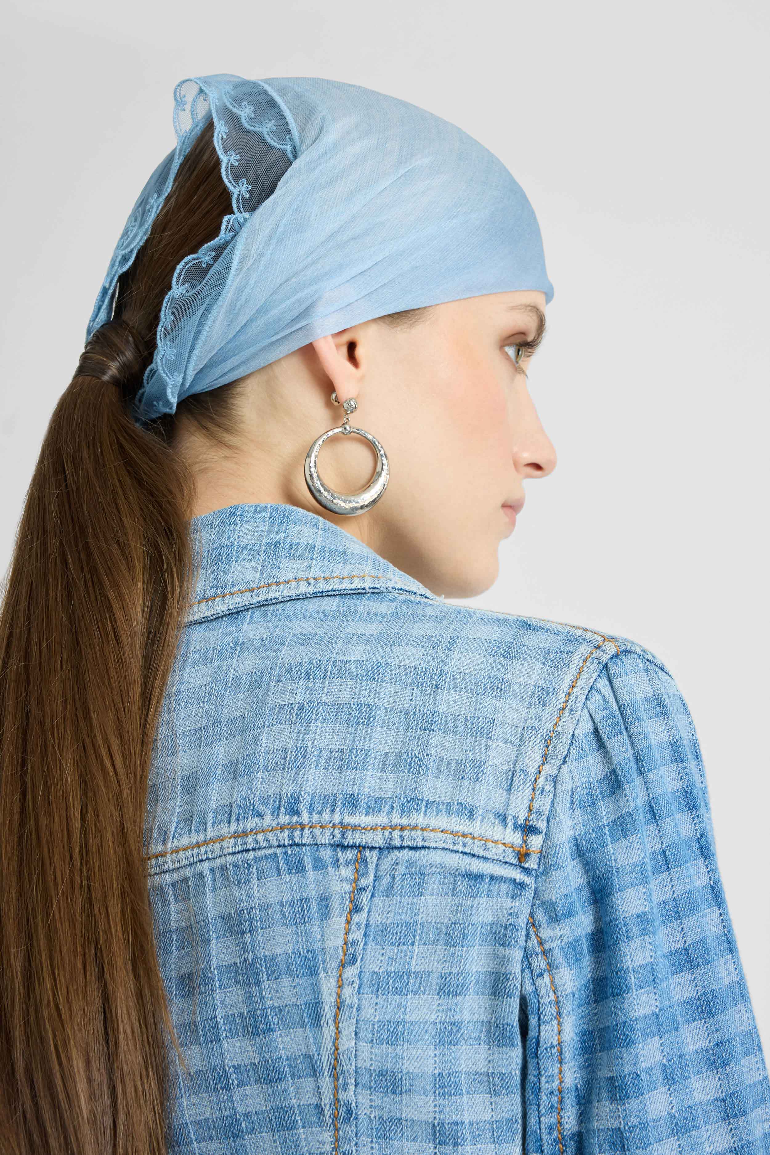 Silk bandana with jeans print and scalloped rebrodé lace trim - Image 2