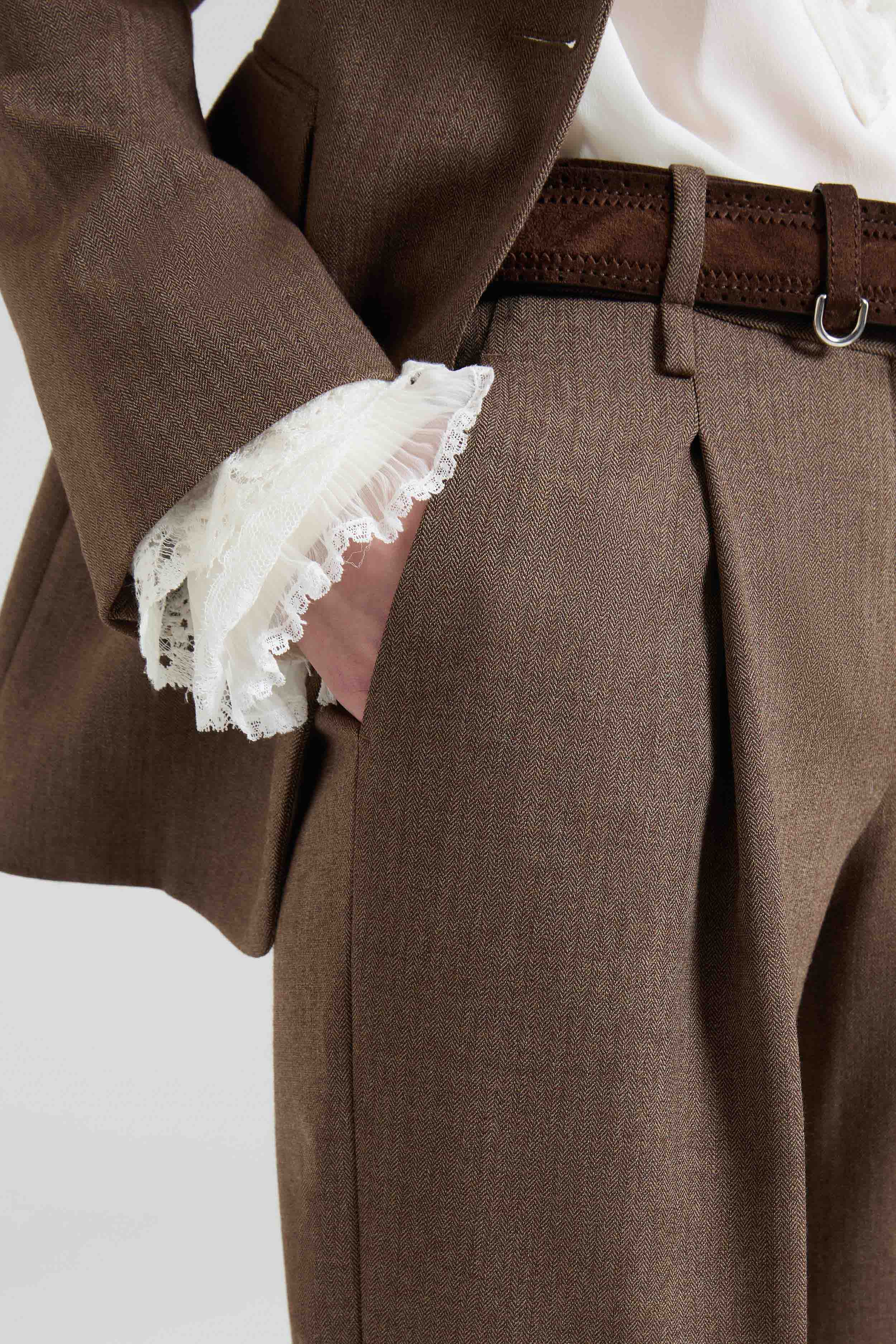 Silk crêpe de chine shirt with sash collar and Valencienne lace details - Image 6