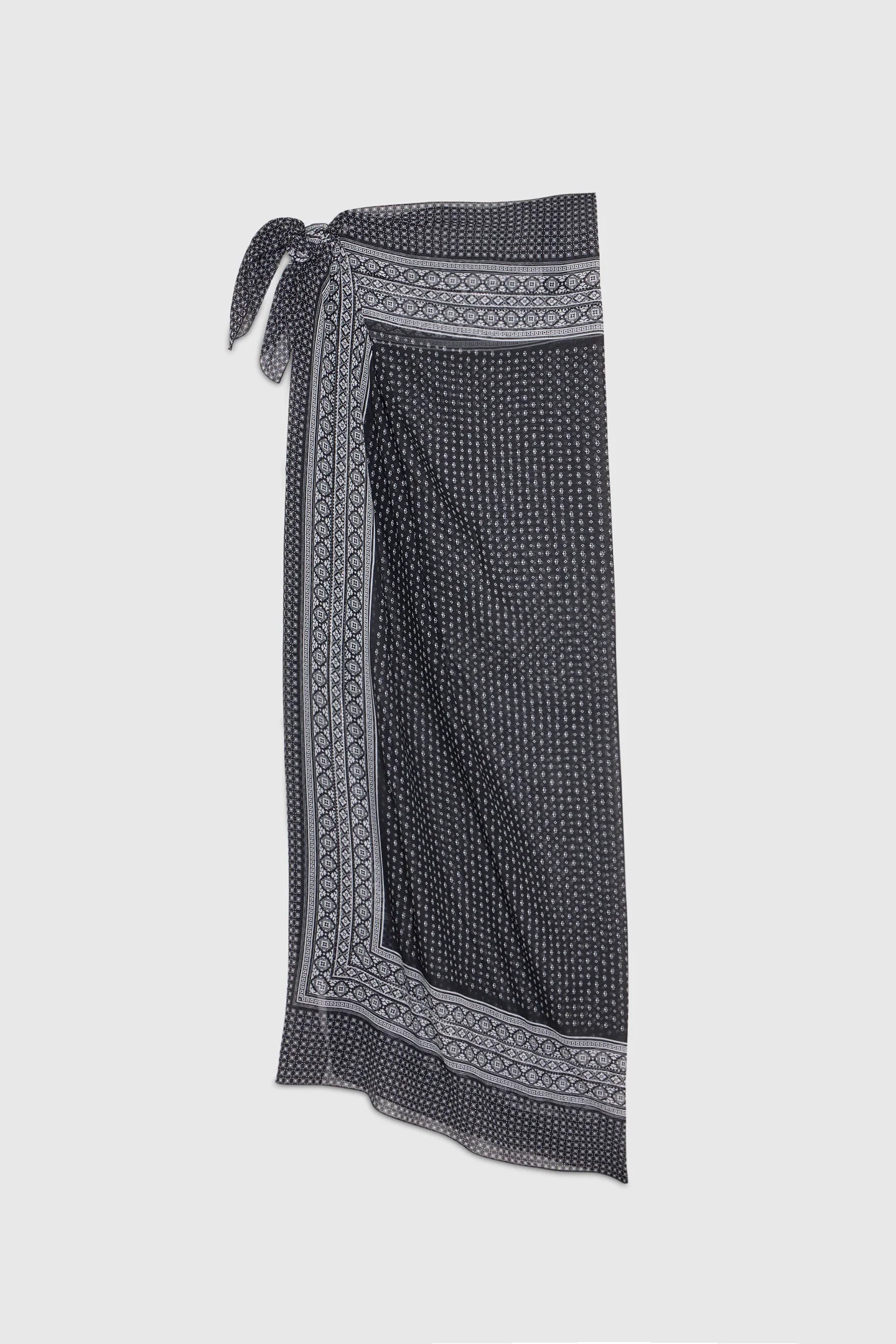 Silk pareo skirt with bandana print