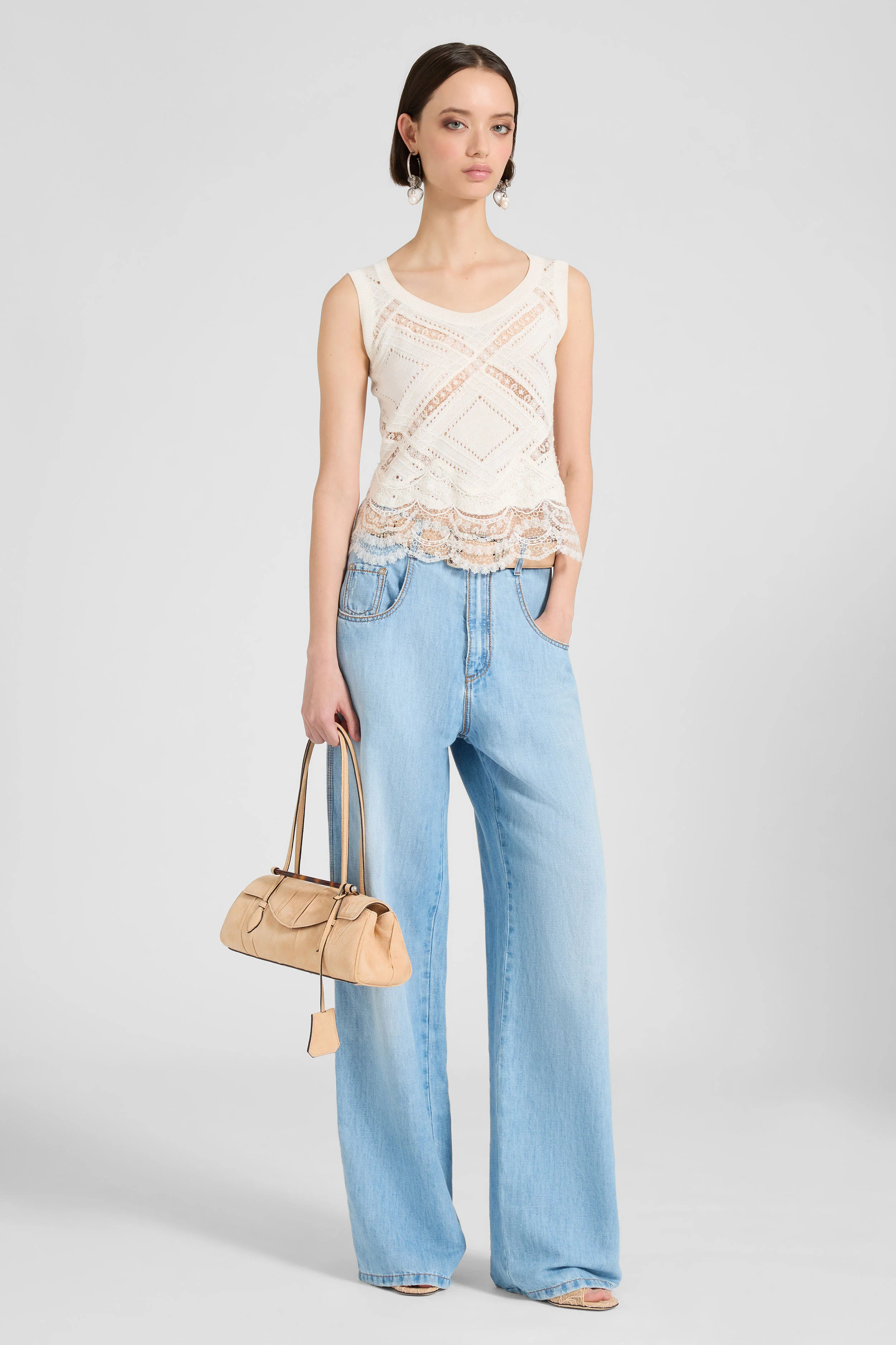 Sleeveless top with Valenciennes lace - Image 3
