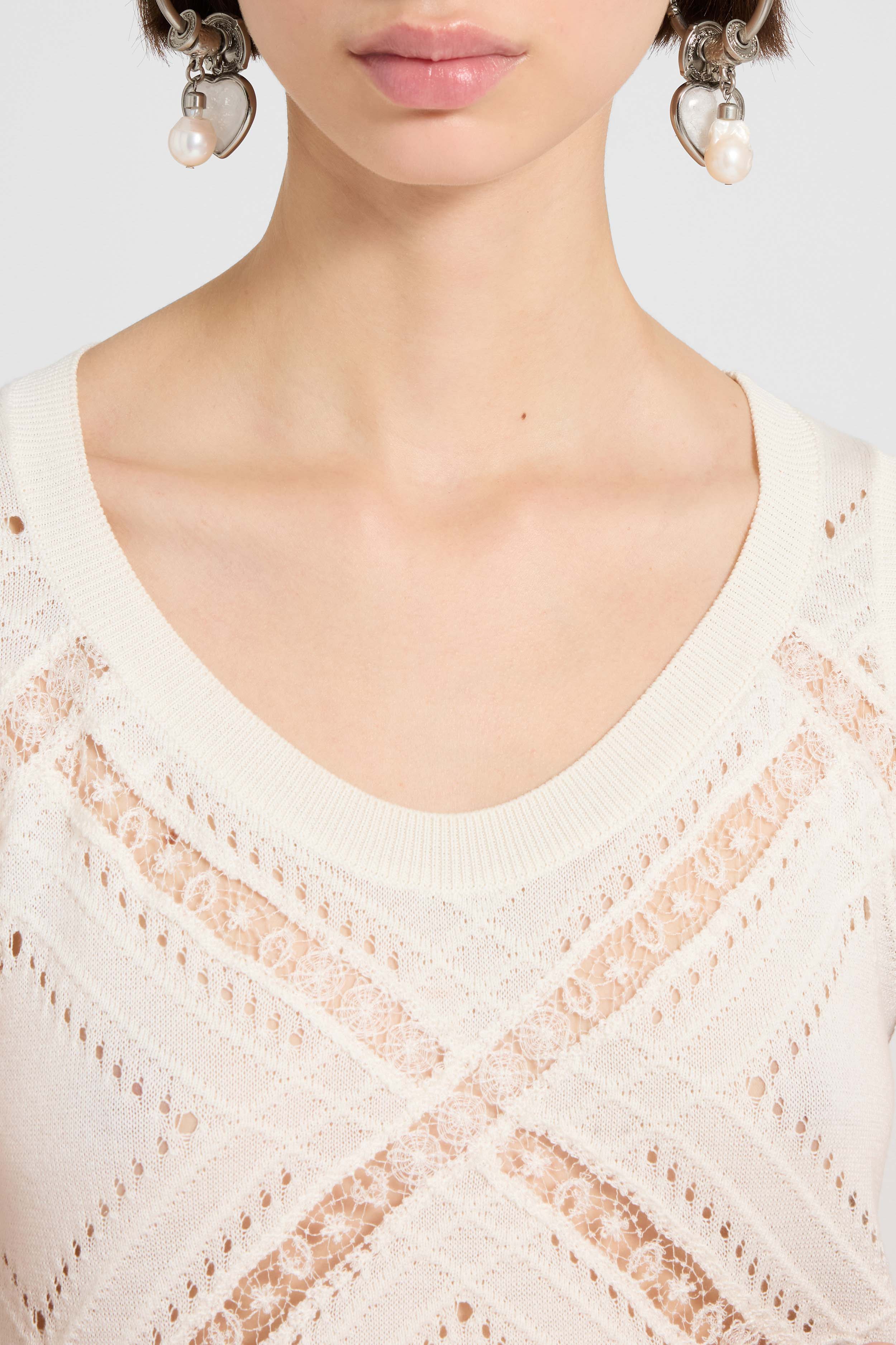 Sleeveless top with Valenciennes lace - Image 4