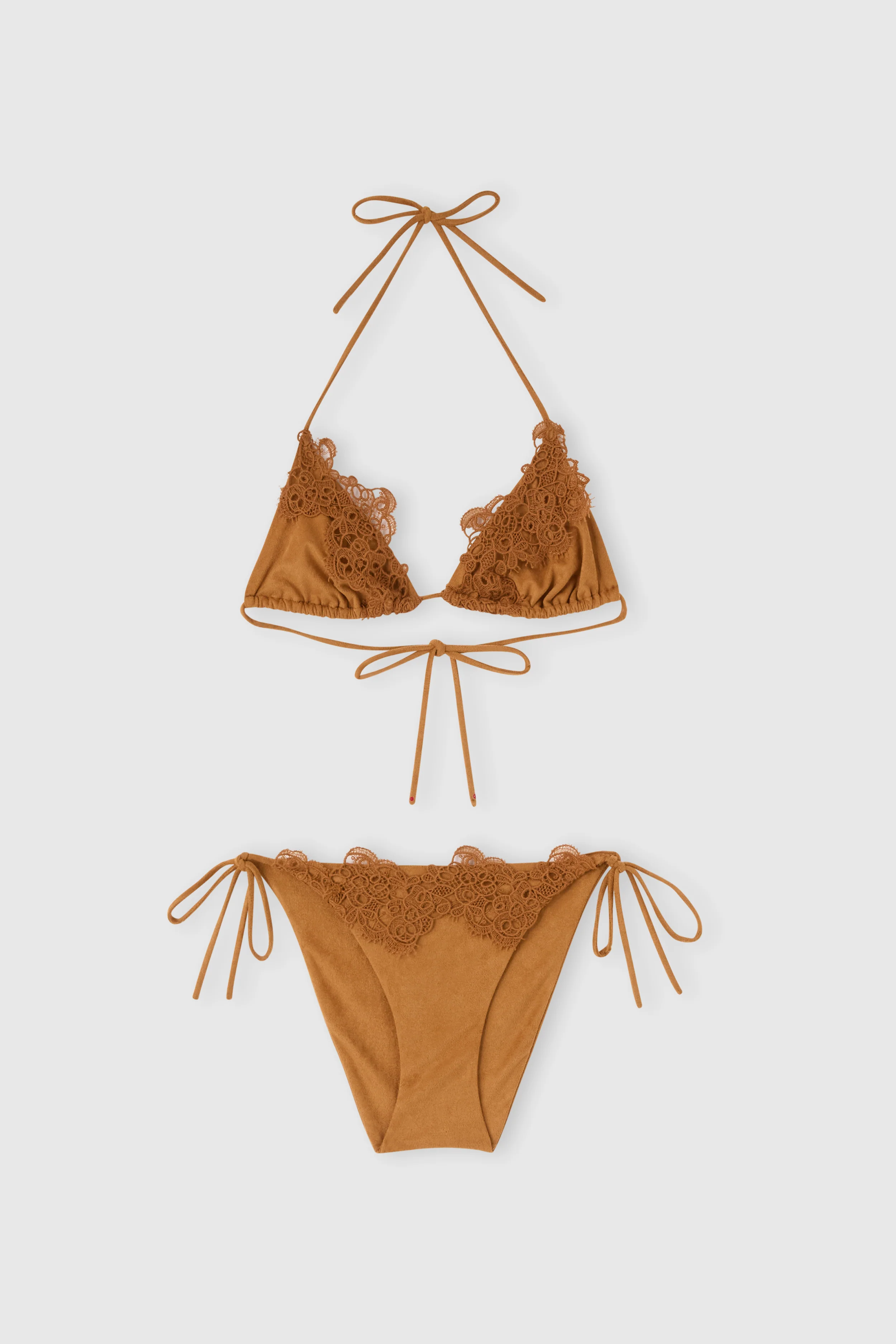 Triangle bikini in stretch dainetto with tone-on-tone lace