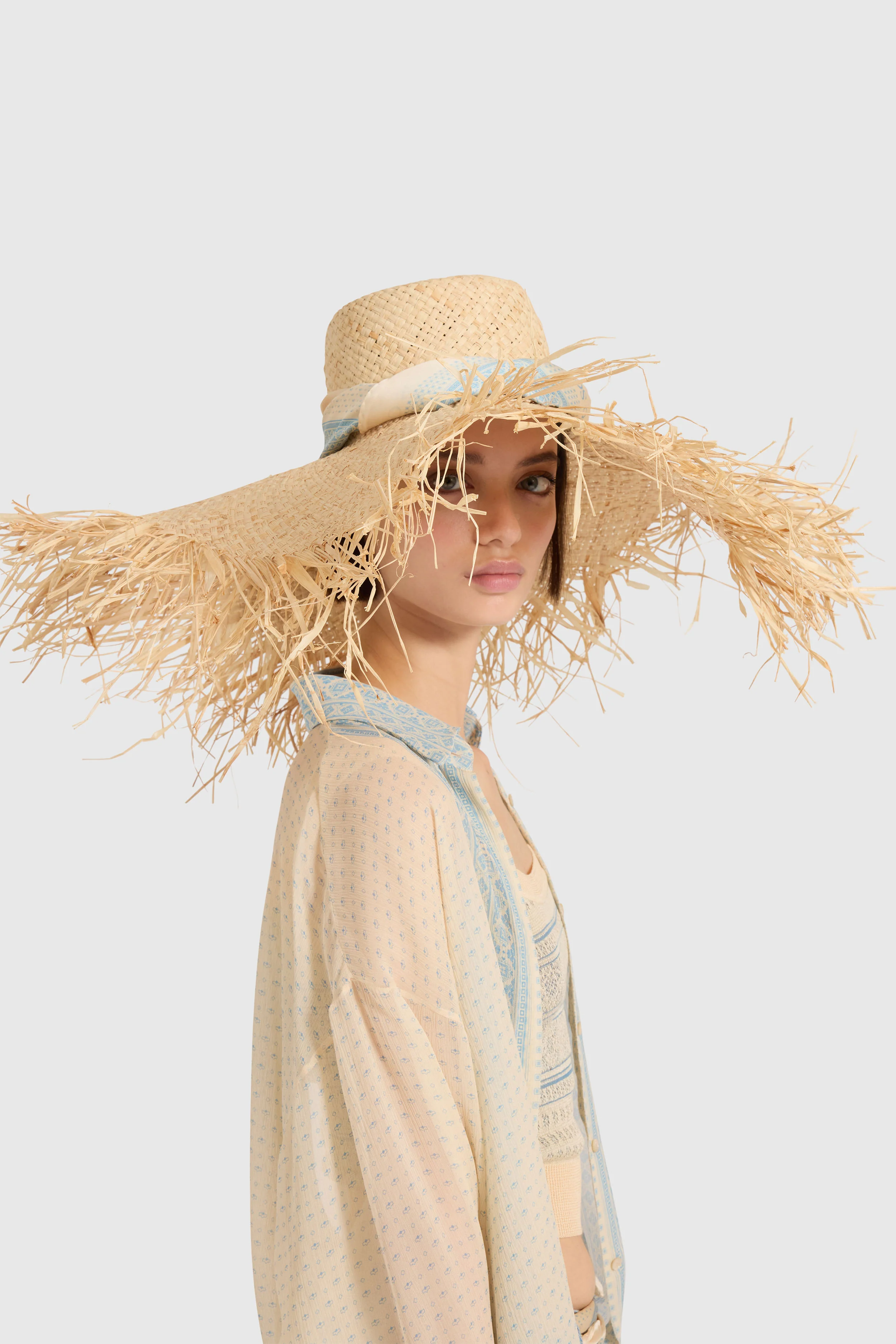Wide-brim hat with bandana scarf - Image 2